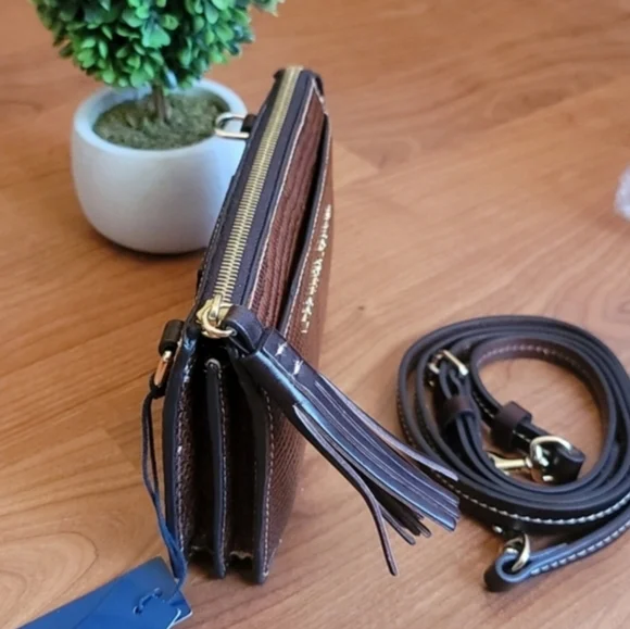 🔥🔥DOONEY & BOURKE Gingy Embossed Chestnut Brown Leather Crossbody Bag - Picture 6 of 12